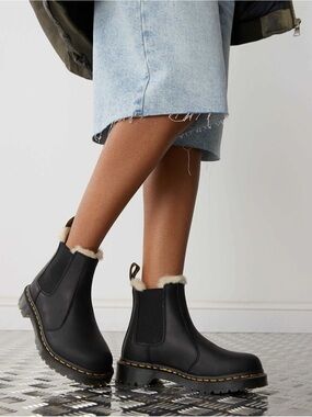 Dr Marten’s Leanore Chelsea Boots
